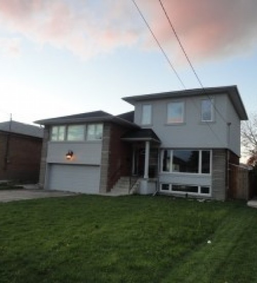 Split-Level Elegance: Add-On & Partial Second Story